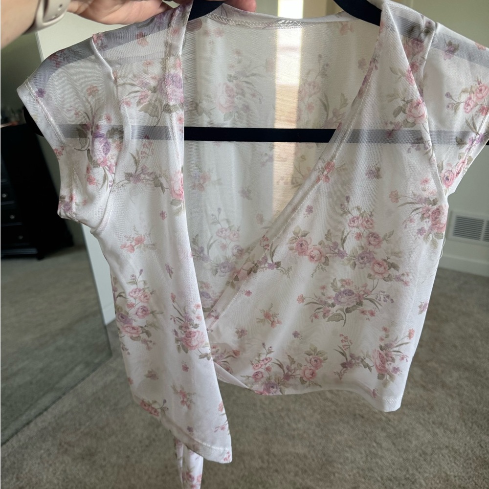 Eleve Dancewear Sheer Floral Wrap